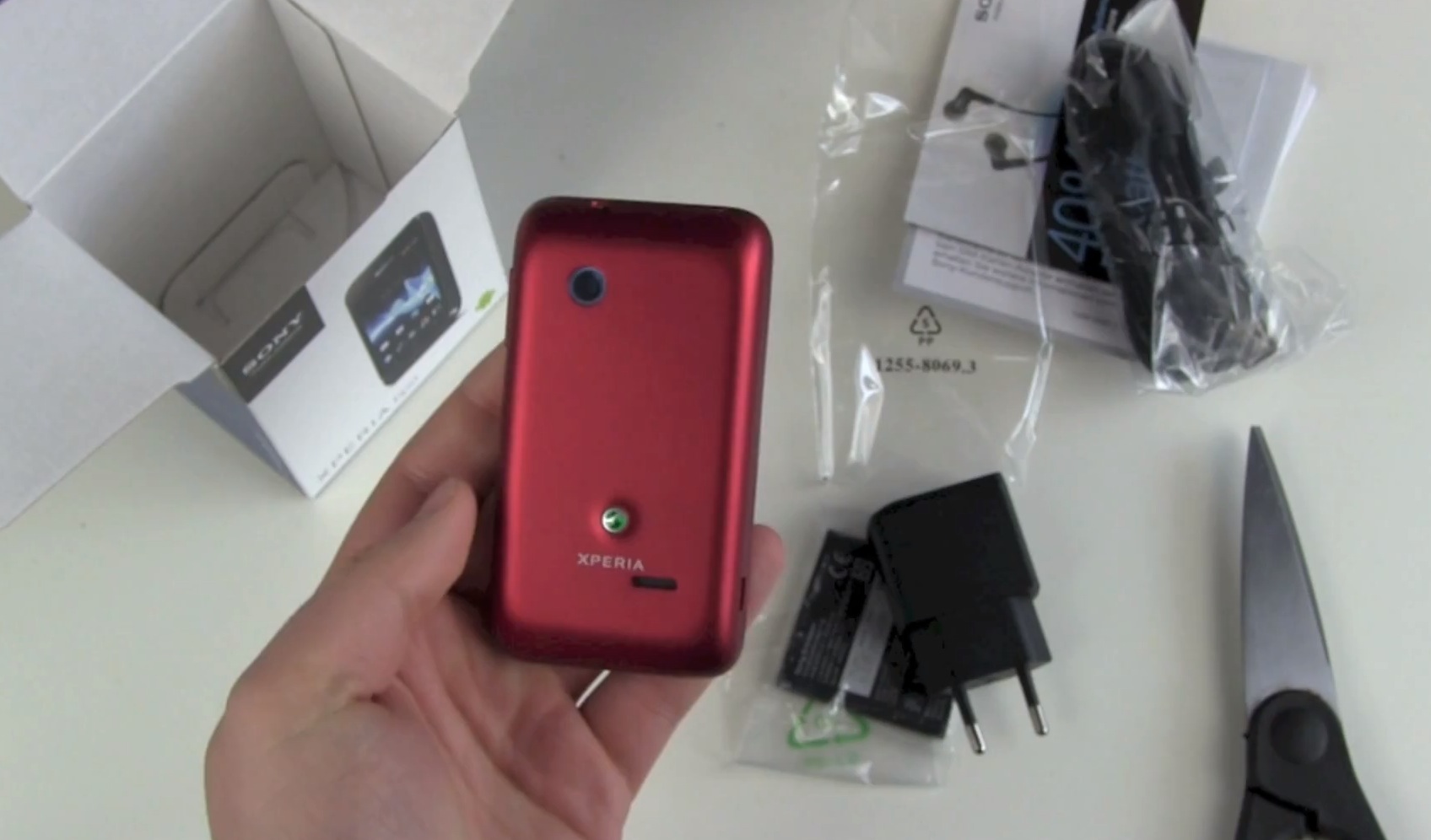 Sony Xperia tipo Unboxing